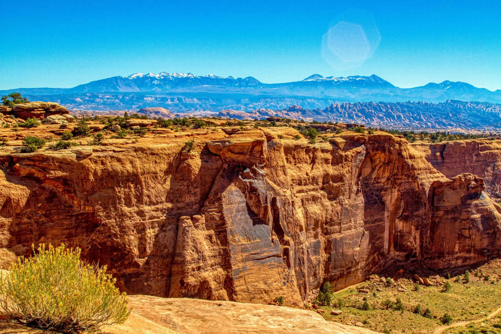 Gemini Bridges Moab: Scenic Jeep Trail & Natural Stone Bridges